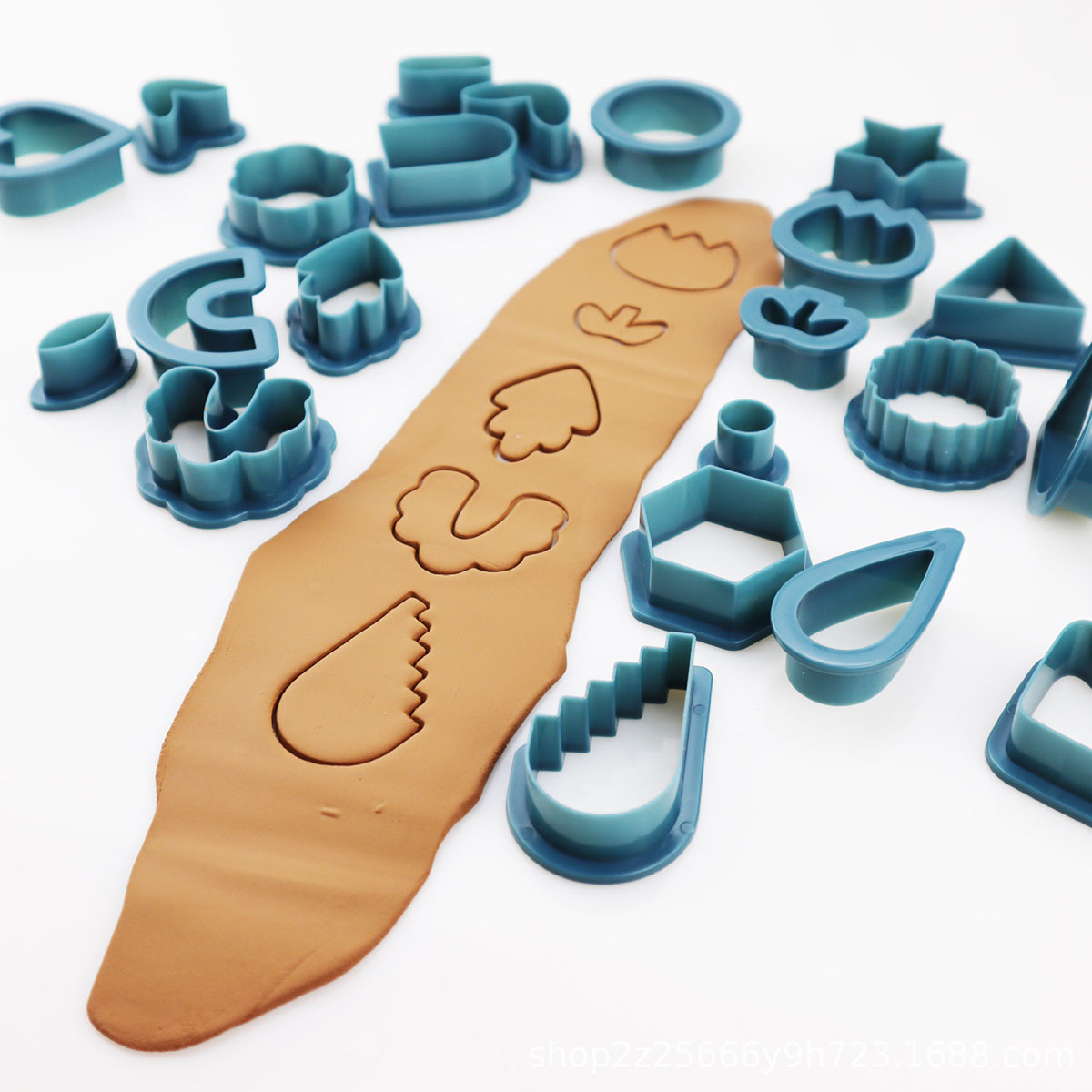 Jewelry Making For Beginners - 24 adet polimer kil kesici kitleri